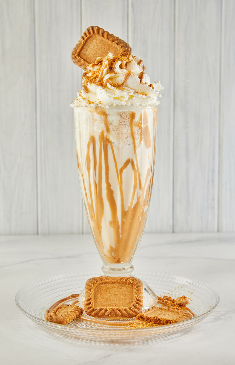 شیک بیسکوئیت لوتوس